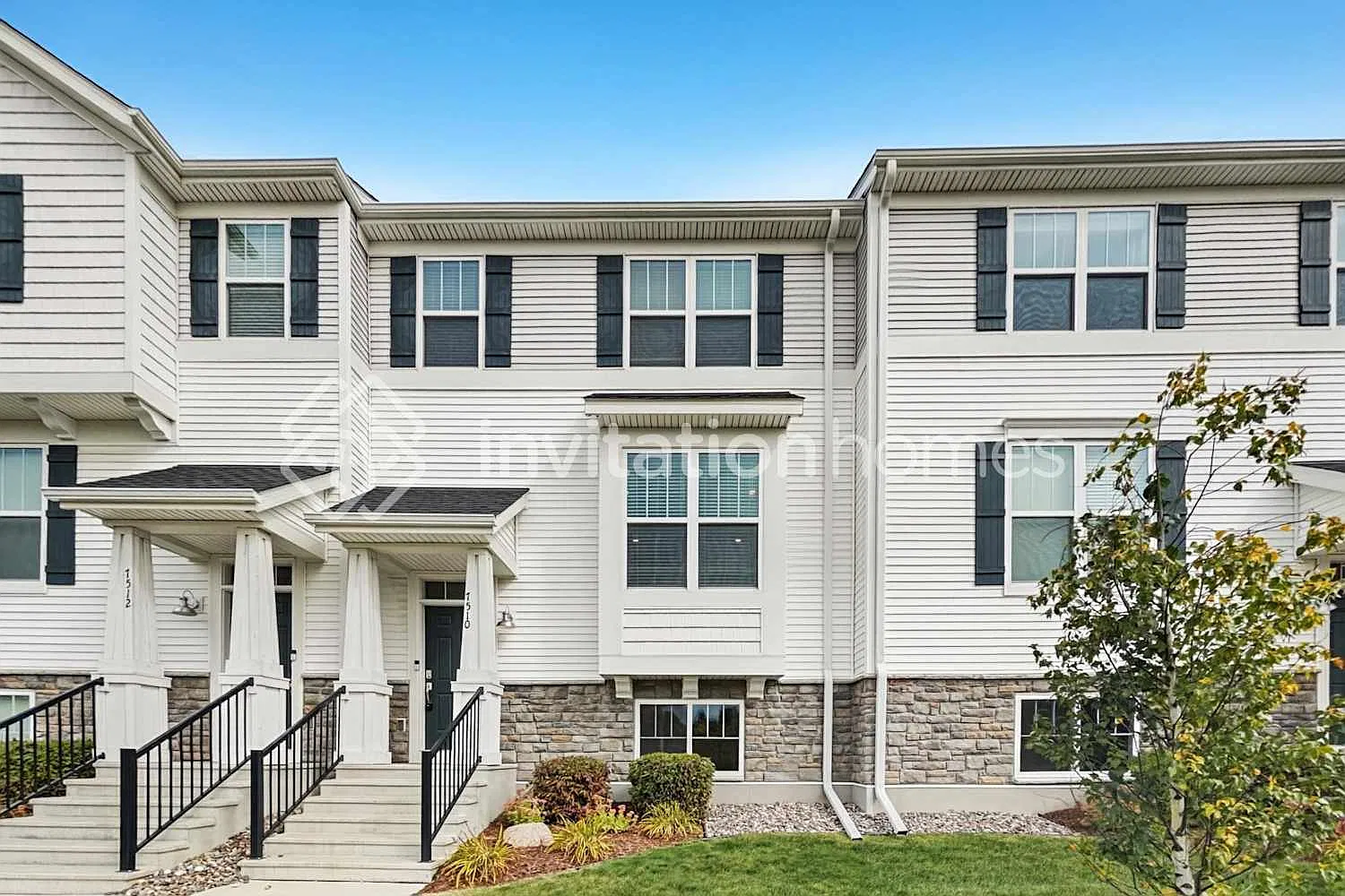7510 38Th St N Oakdale, MN 55128 — Photo 1
