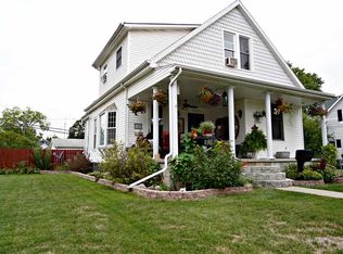 803 N McLean St, Lincoln, IL 62656