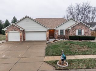 6475 Fieldstream Dr, Avon, IN 46123