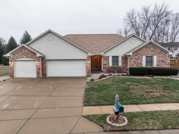 6475 Fieldstream Dr, Avon, IN 46123