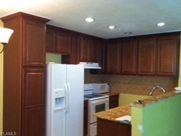 4th image of 4605 Bayshore Dr APT G4