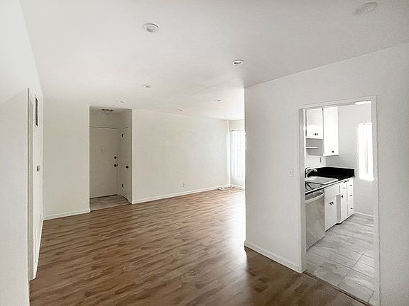 4th image of 7624 Fountain Ave APT 3