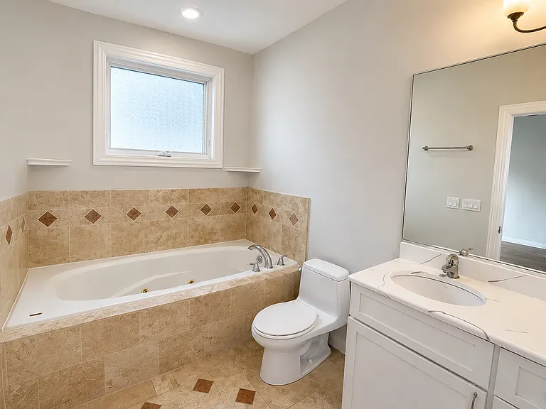 2153 W Belmont Ave #2 — Photo 9