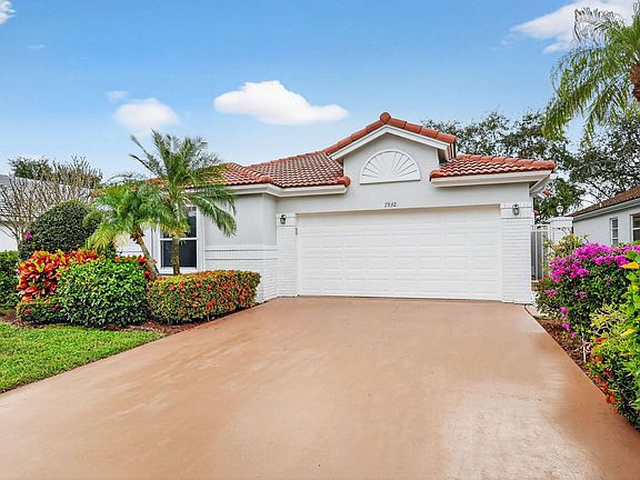 2nd image of 7932 Sailing Shores Terrace