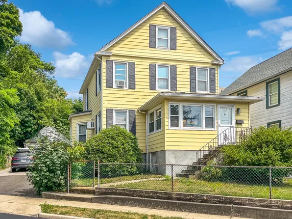 103 School St, Oyster Bay, NY 11771