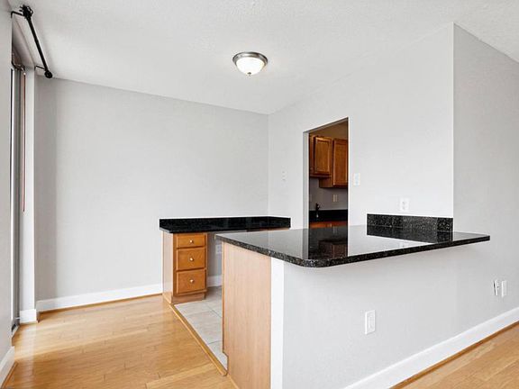 5th image of 1220 Blair Mill Rd APT 300