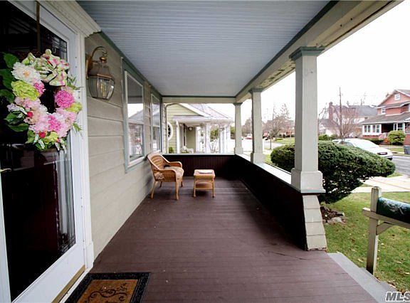 2nd image of 71 Yale Pl