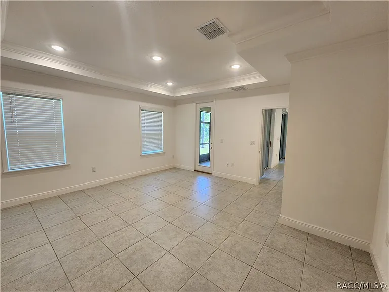 88 Linder Dr — Photo 10