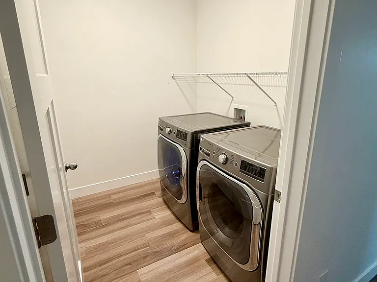 487 N 360 W — Photo 5
