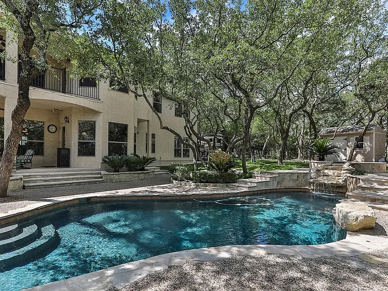 25815 Mount Carillon — Photo 30