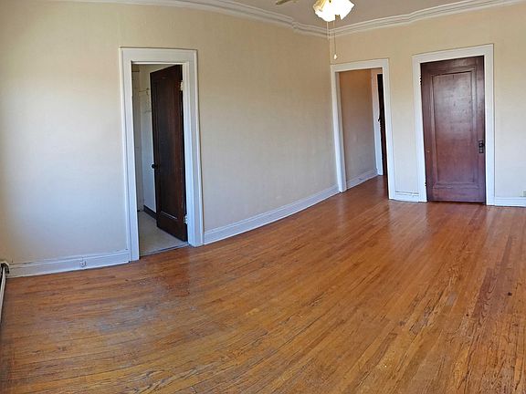 3rd image of 2006 Waterbury Rd #11