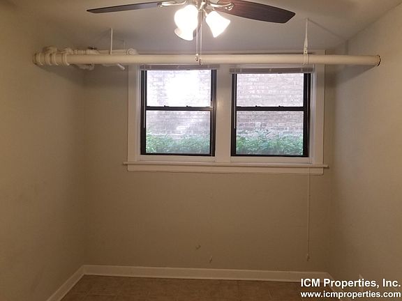 4th image of 4953 N Oakley Ave #G