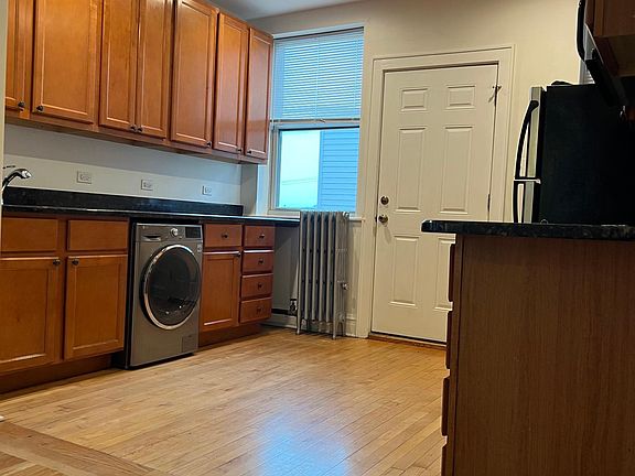 4th image of 3257 W Olive Ave APT 3E