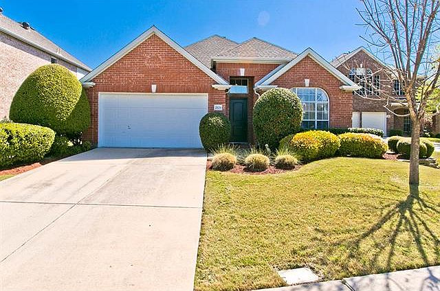 1st image of 2829 Woodson Dr