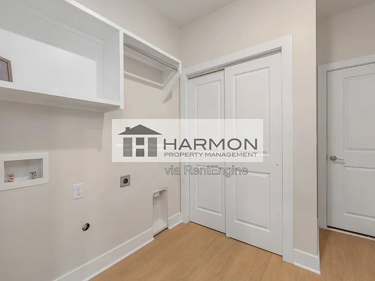 2112 N Reece Rd — Photo 6