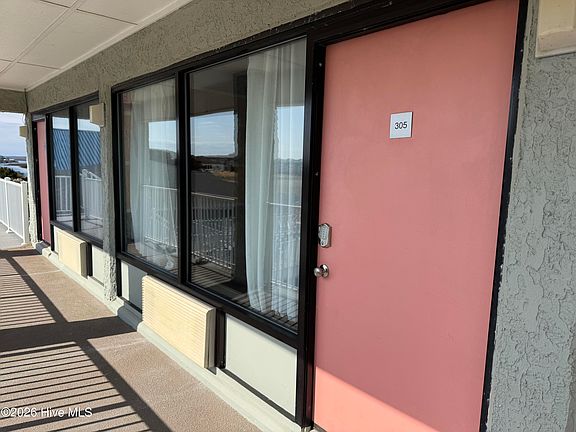 4th image of 12 Causeway Drive #305
