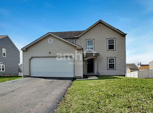 143 Georges Creek Dr, Pickerington, OH