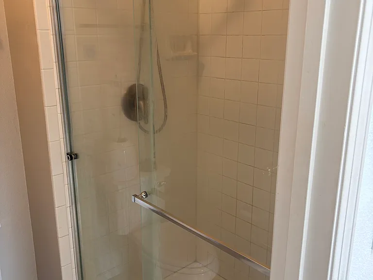 2702 La Silla Dorada — Photo 1