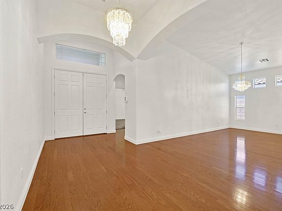 3rd image of 2081 Dakota Lodge Ave