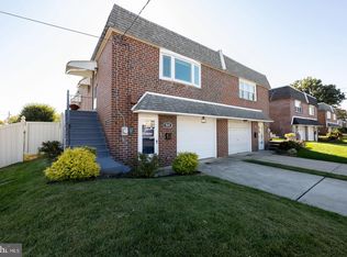 7835 Revere St, Philadelphia, PA 19152