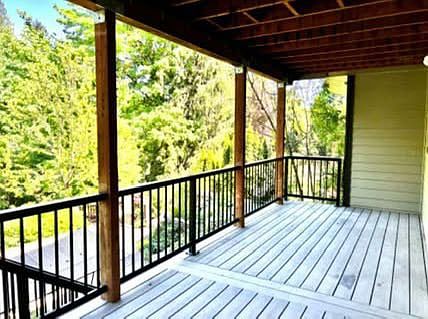3rd image of 610 NW 133rd Cir