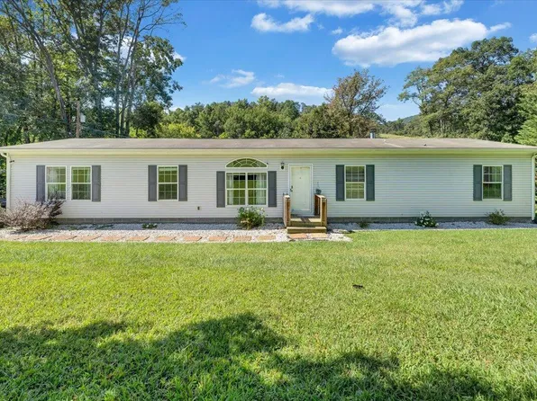 4315 Bandy Rd, Roanoke, VA 24014