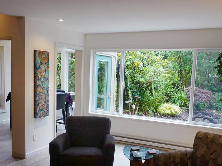 1256 SW Meadow Ln — Photo 6