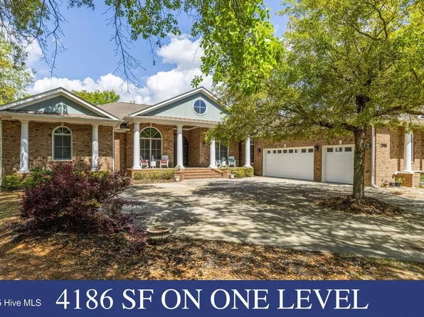 2008 Bonner Bussells Drive SE, Southport, NC 28461