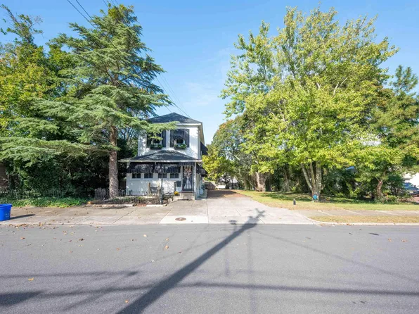 617 2nd St, Somers Point, NJ 08244