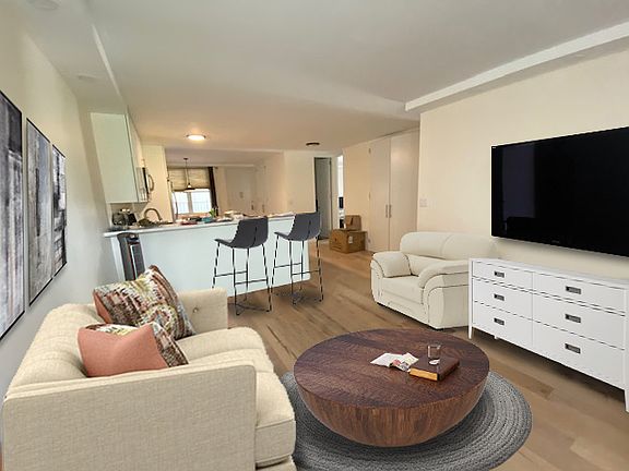 4th image of 100 W 94th St APT 8A