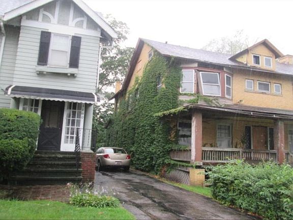2nd image of 1854 Nela Ave