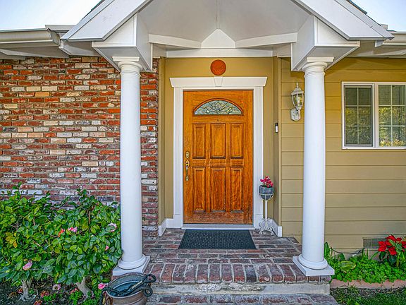 2nd image of 4521 Leata Ln
