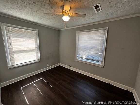 4th image of 120 Sycamore Ct