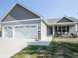 2462 E Porter Ave, Des Moines, IA 50320