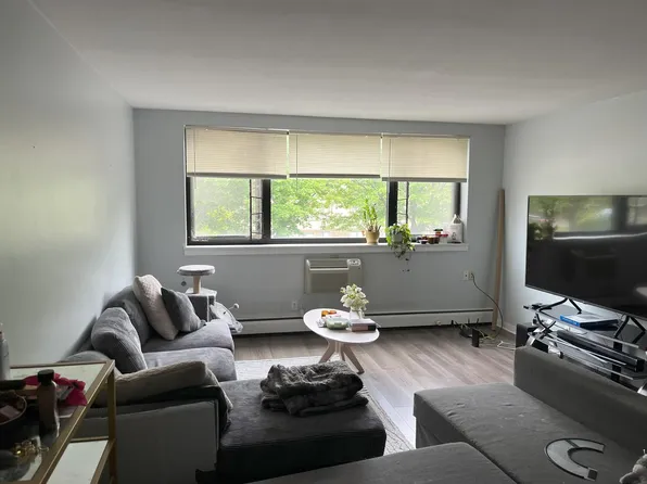 2500 Blaisdell Ave APT 215, Minneapolis, MN 55404