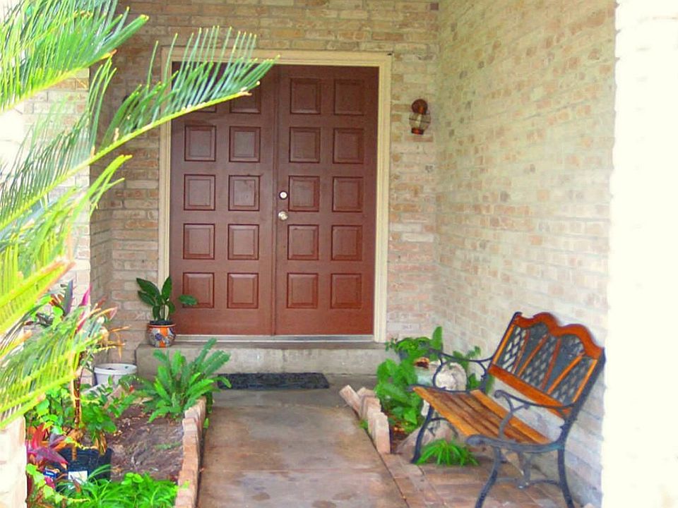 1st image of 6703 Casablanca Dr