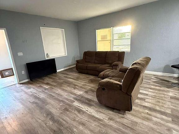 3rd image of 1341 W 6TH Street