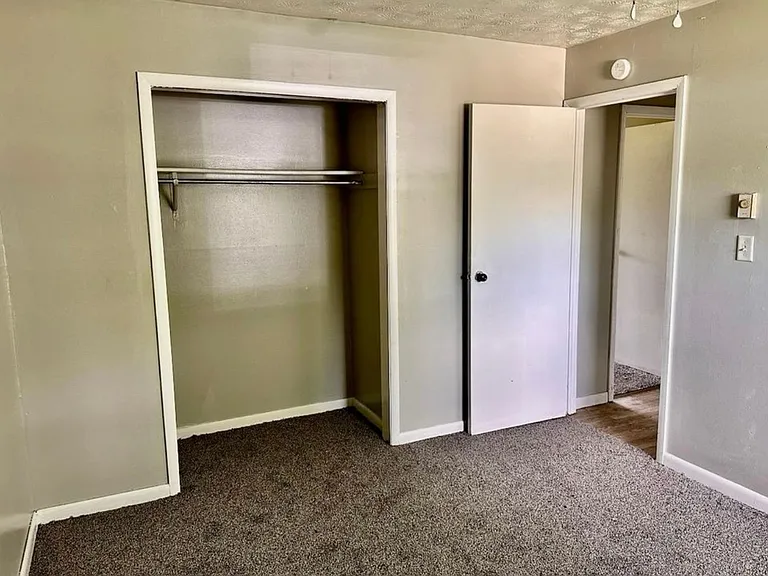 203 W Paulette Ave — Photo 8