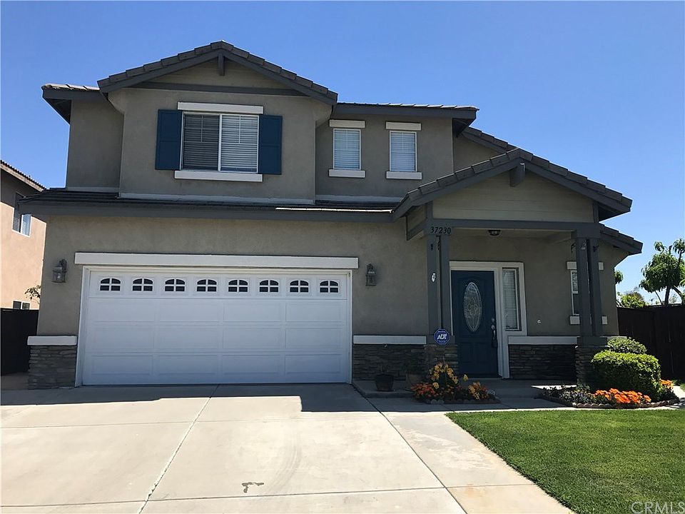 1st image of 37230 Moonbeam Ct
