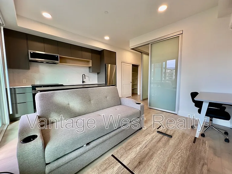 620 Coronation Ave #407 — Photo 7
