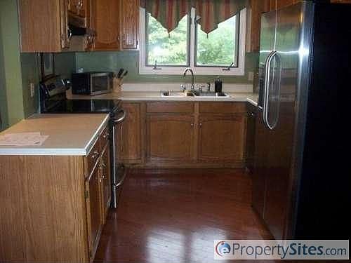 3rd image of 223 Berry Mountain Ln