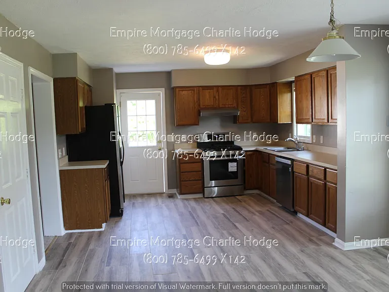 4525 Terri Ln — Photo 4