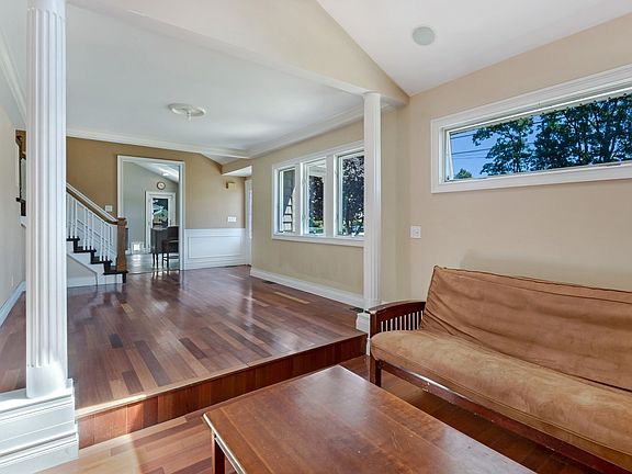 2nd image of 2300 Hynes Pl