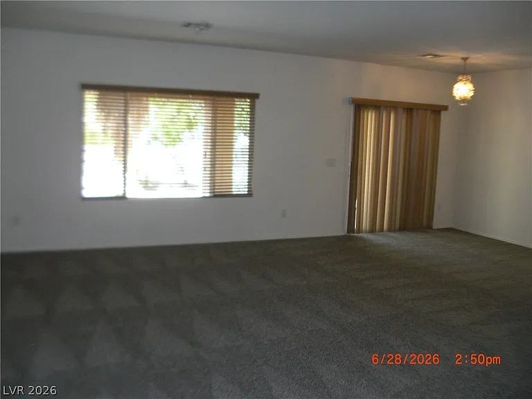 2160 Burris Hill Dr — Photo 3