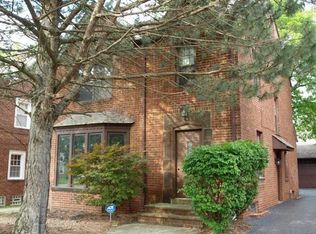 3683 Avalon Rd, Shaker Heights, OH 44120