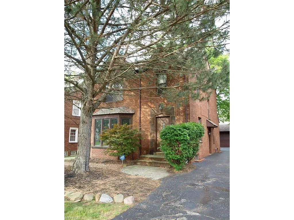3683 Avalon Rd photo 1