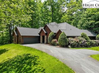 707 Market Hills Dr, Boone, NC 28607