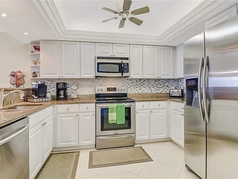25870 Hickory Blvd #405 — Photo 9
