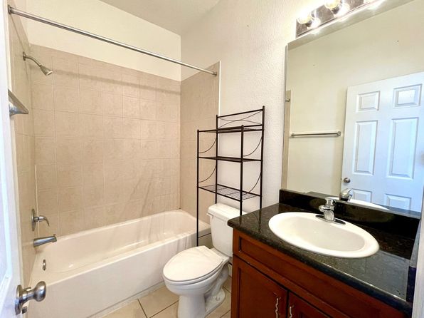 5709 Las Ventanas Dr #5714