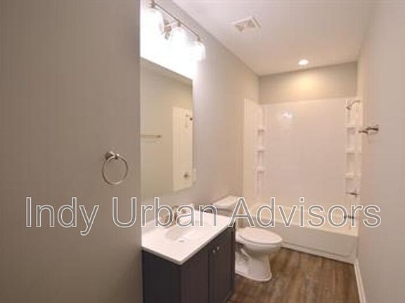 5th image of 3501 N Illinois St Unit 4